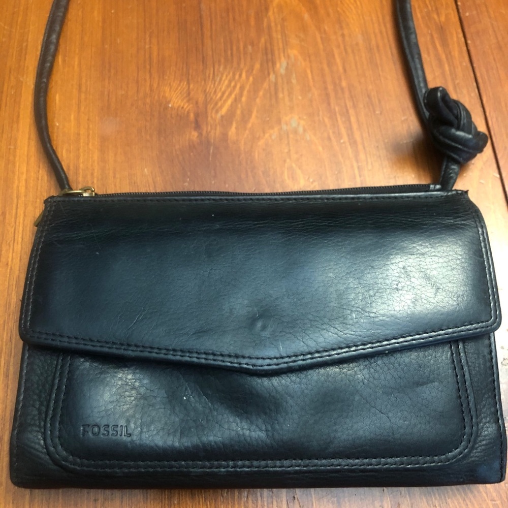 Fossil crossbody clutch/wallet/bag